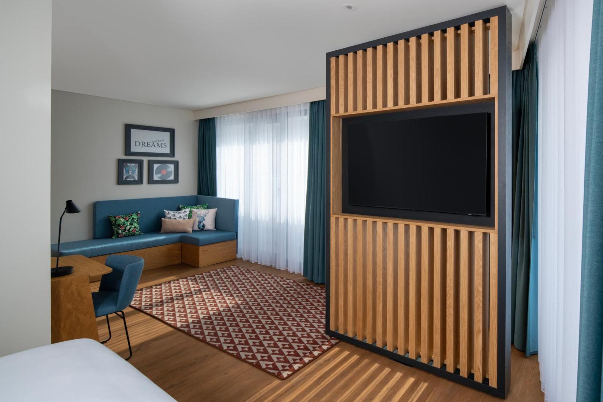 Готель Hampton By Hilton Istanbul Sirkeci Екстер'єр фото