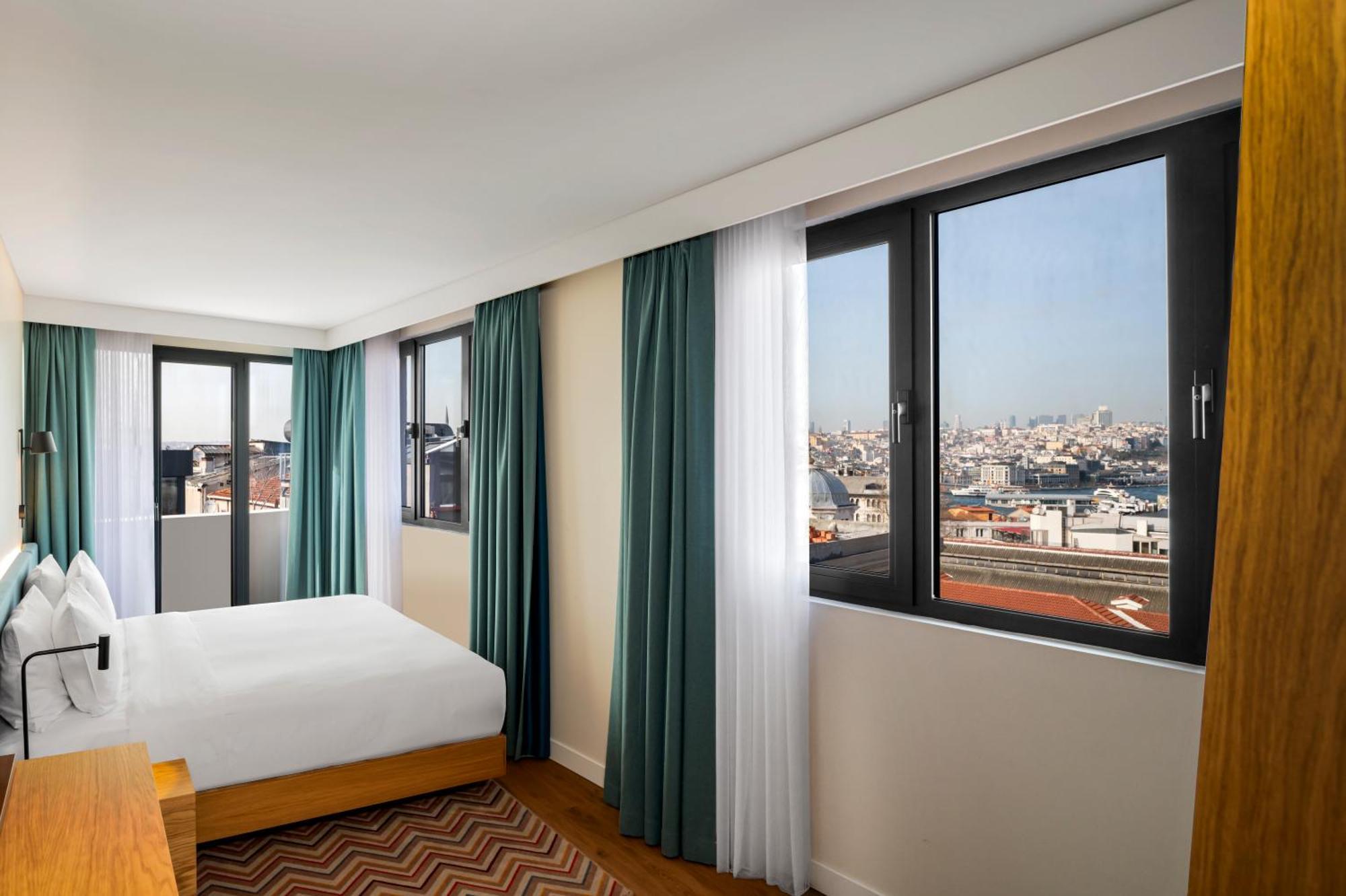 Готель Hampton By Hilton Istanbul Sirkeci Екстер'єр фото