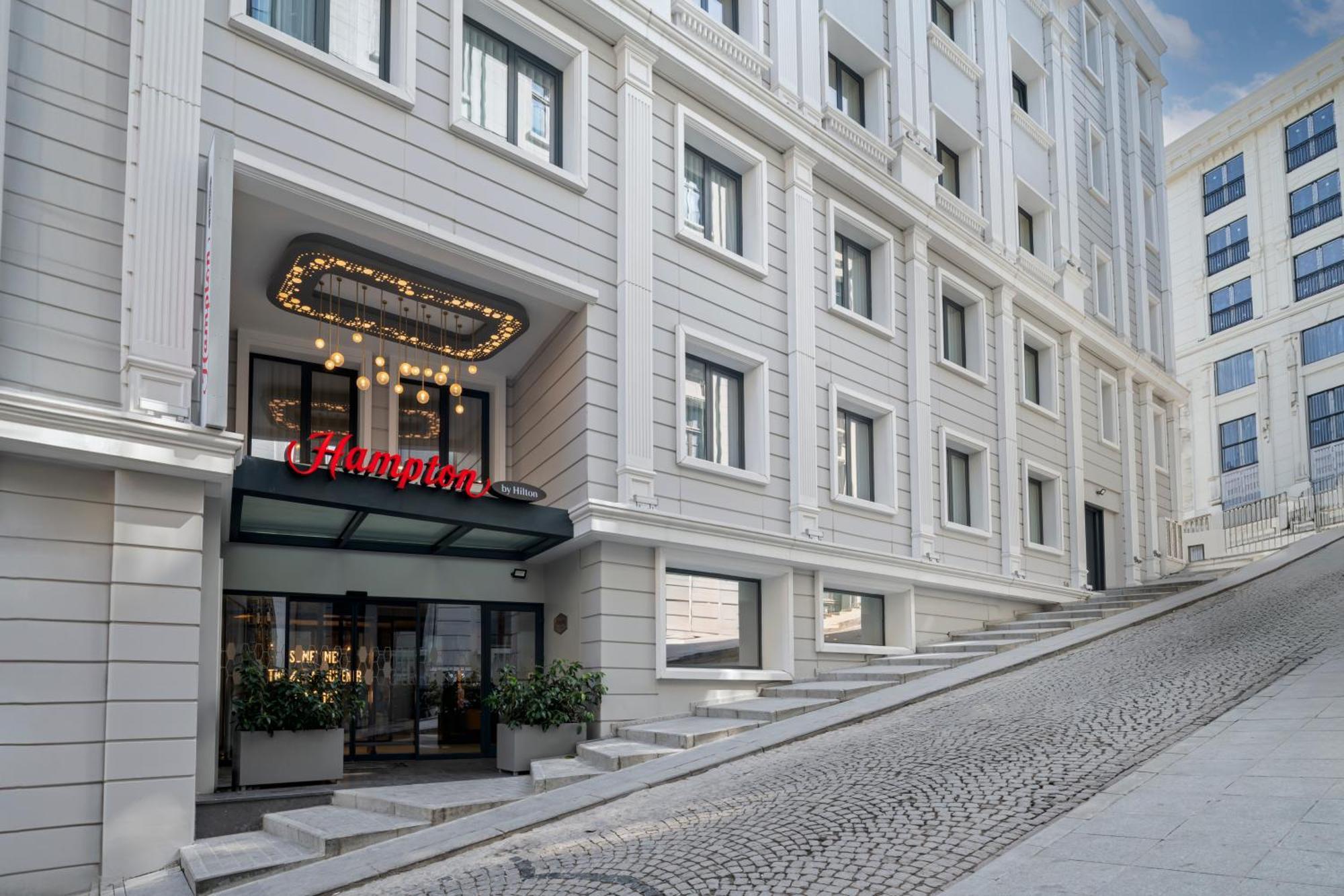Готель Hampton By Hilton Istanbul Sirkeci Екстер'єр фото