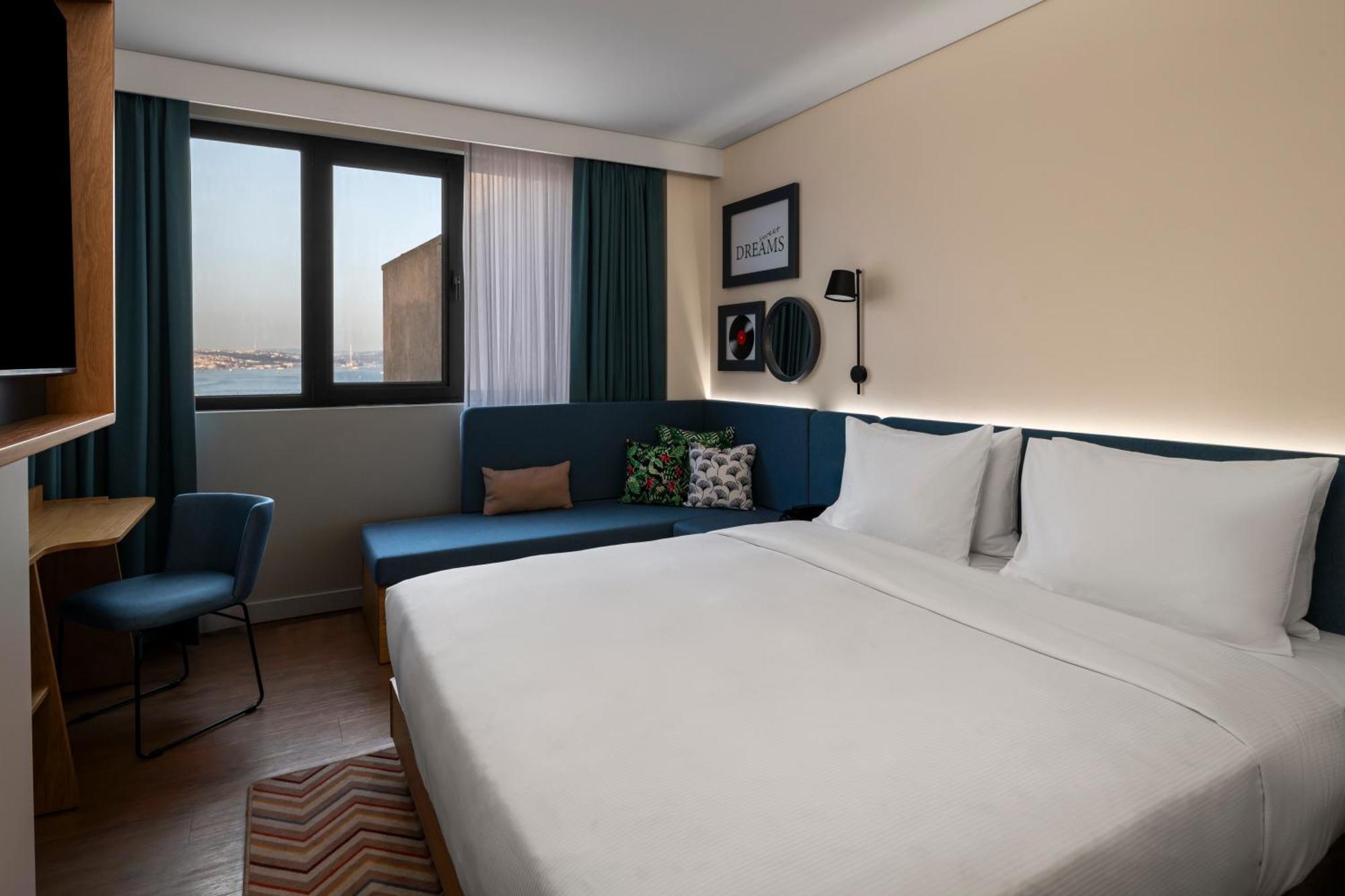 Готель Hampton By Hilton Istanbul Sirkeci Екстер'єр фото